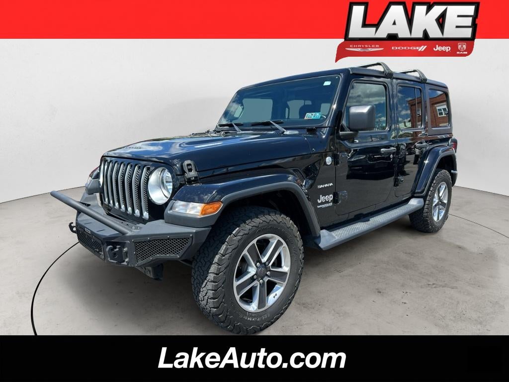 2019 Jeep Wrangler Sahara in Black Clearcoat — front three-quarter view