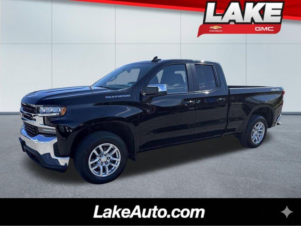2020 Chevrolet Silverado 1500 LT in Black — front three-quarter view
